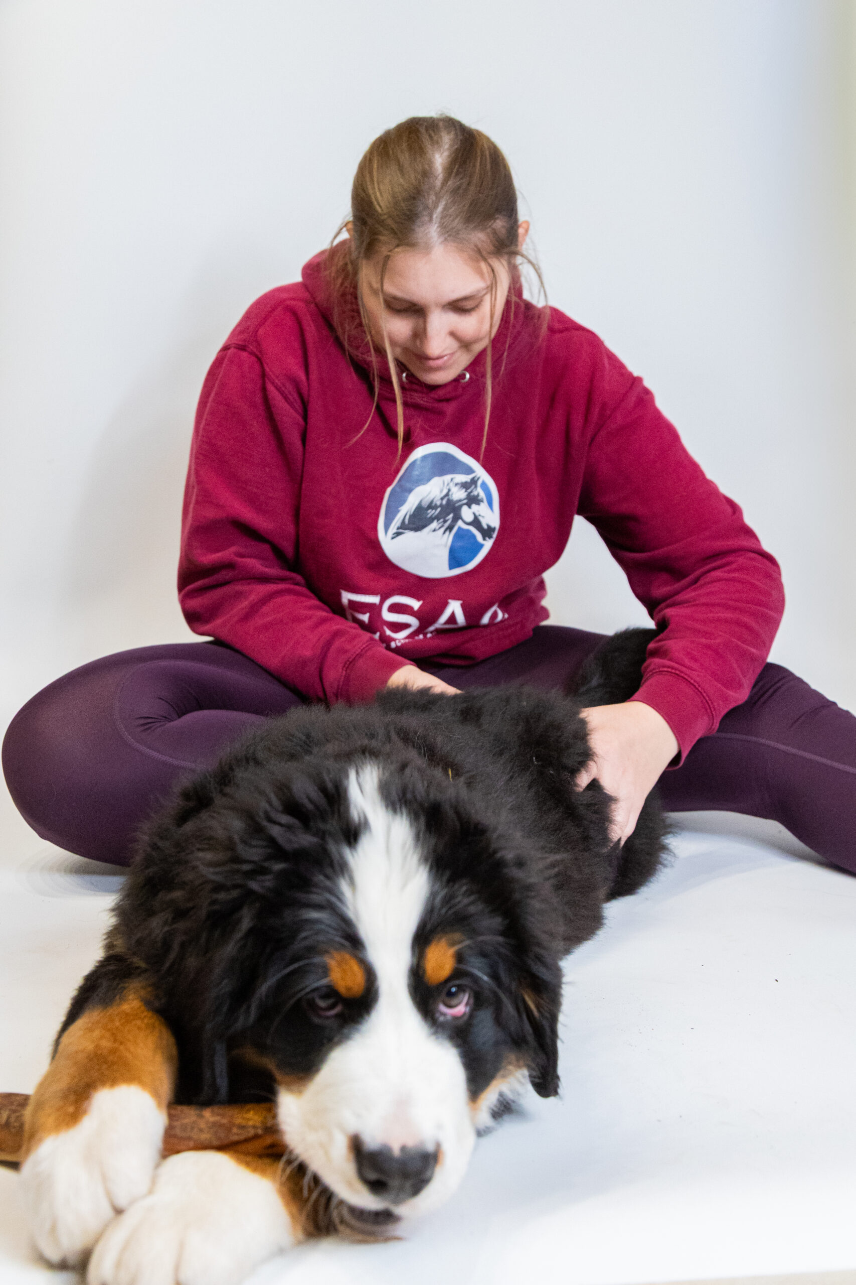 Portrait de Clara Talussot, ostéopathe pour animaux